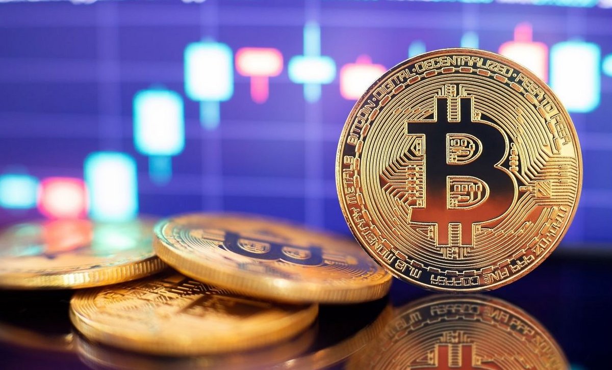 Cryptomonnaies: le bitcoin atteint son plus bas depuis deux mois
